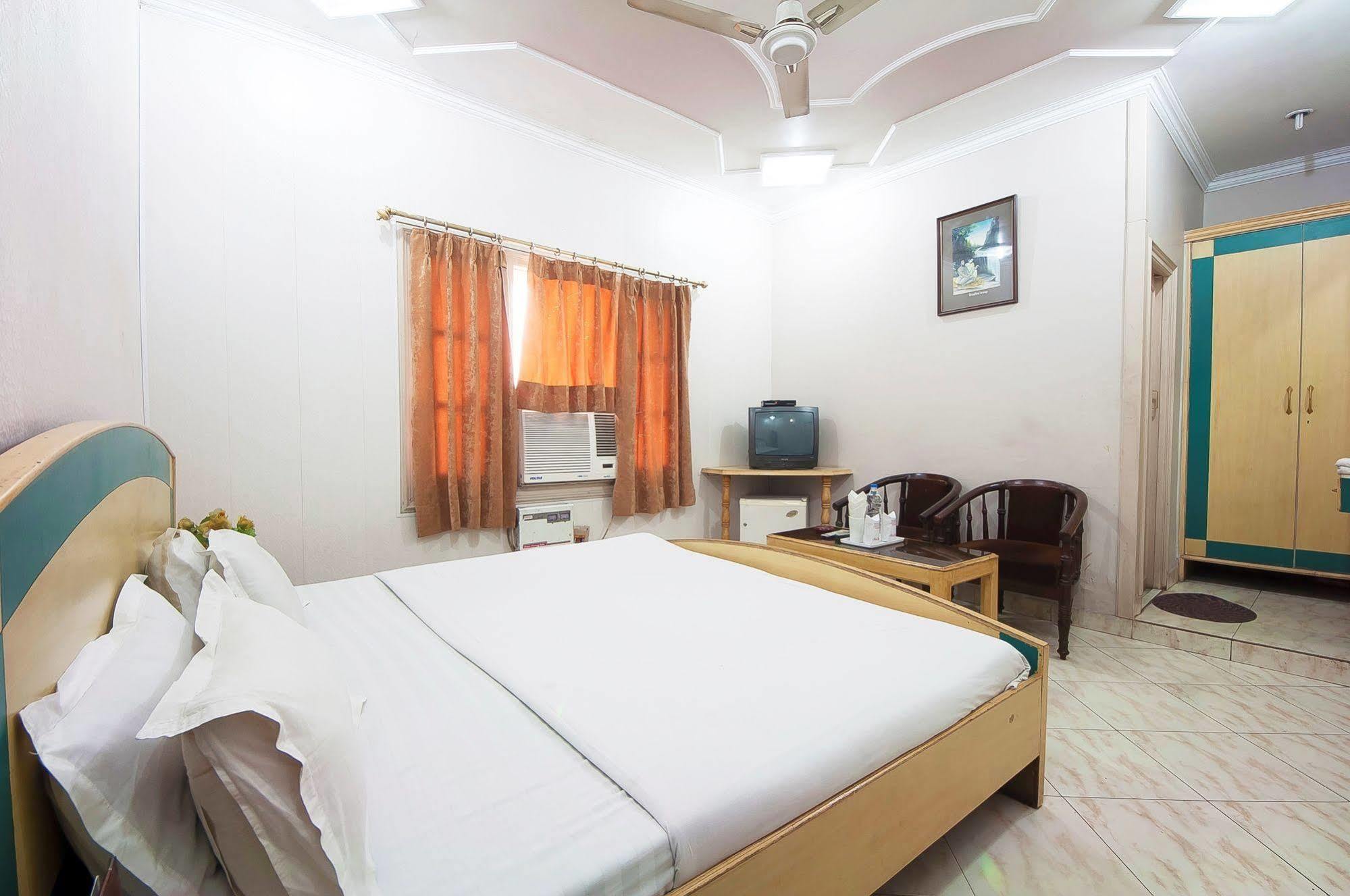 Fabhotel Basera Amritsar Eksteriør billede
