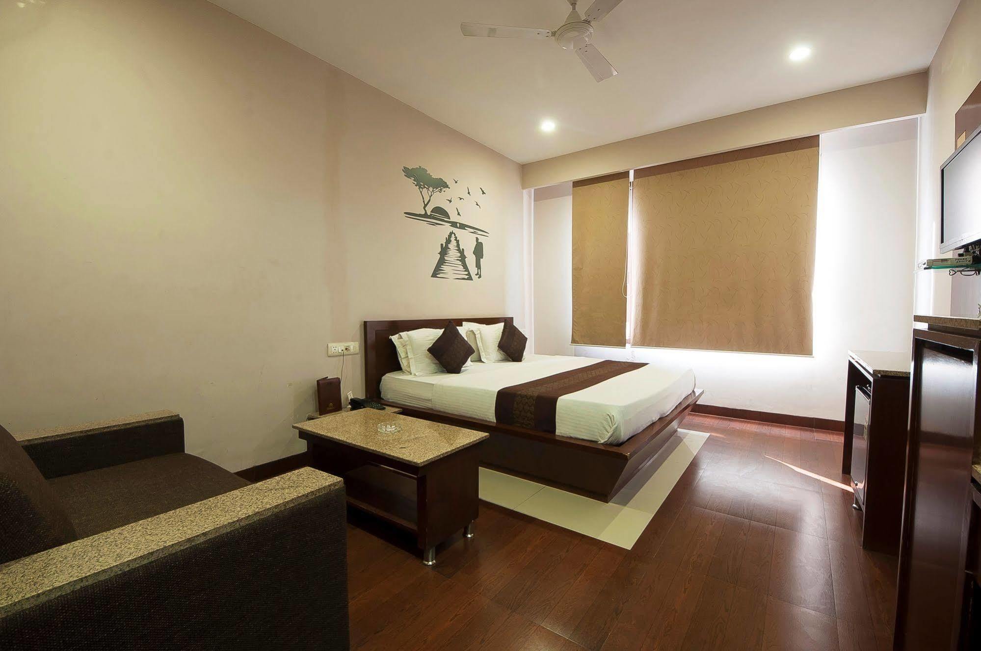 Fabhotel Basera Amritsar Eksteriør billede